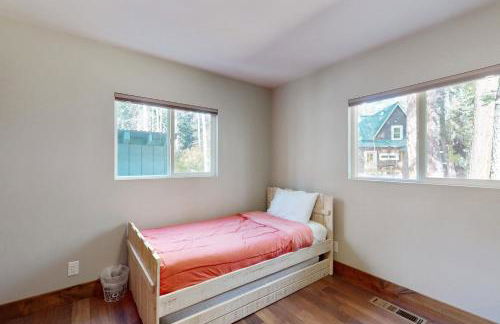 Homewood Cabin Among the Pines - Foto 18