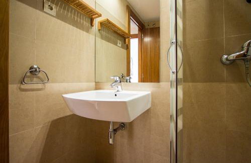 Apartamentos Adelfas - Photo 73