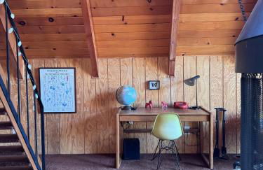A-Frame with Carousel Fireplace - Foto 20