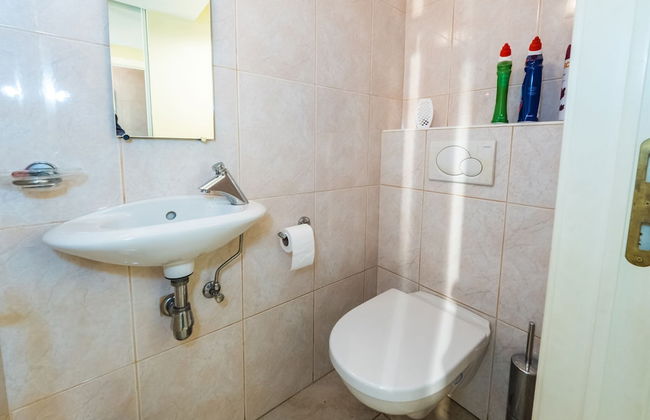 Apartment With 2 Bedrooms and Large Terrace - Photo 14