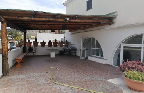 Sunny Terrace Retreat - Foto 13