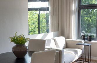 Modern, ruhig, gemütlich: 2 Zimmer Wohnung in bester Lage nahe Alster + Stadtpark - Foto 1