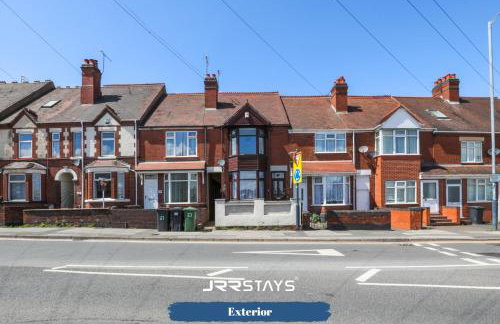 Nuneaton - Ideal 3 Bedroom, Wi-fi Parking, Sleeps 6 - JRR Stays - Foto 25