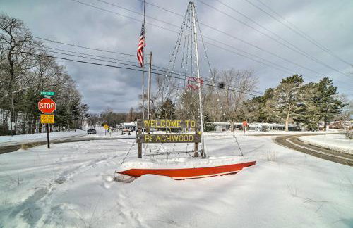Walk to Beach Lake Michigan Getaway! - Foto 32