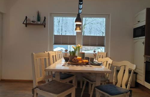 FeWo Winter in der Villa Waldrand mit zwei Balkonen - Foto 8