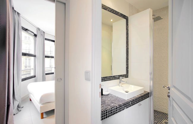 Le Saint Lazare - Foto 2