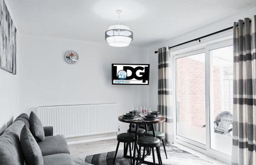 Telford Centre House with Parking, Garden, Wi-Fi - Foto 31