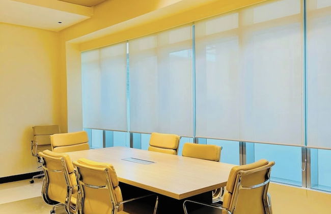 Andi and Frances' Place at BGC - Photo 38