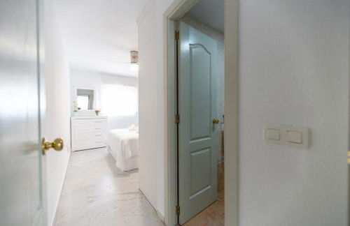 WintowinRentals Terrace, Pool, Parking in Cala del Moral - Photo 25