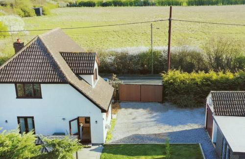 Pet Friendly Home in Chelmsford-Hot Tub-Sleeps 6 - Foto 8