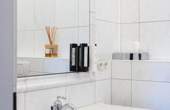 Historical Luxury Homes - Stadtvilla mit Jacuzzi und Garten - Foto 27