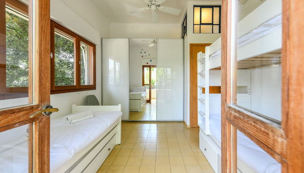 Spacious 3BR Penthouse w Rooftop - Foto 5, Habitación