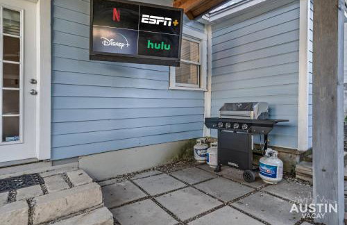 East Austin 2BR 1BA w Patio and Grill, Pet-Friendl Walk to 6th By Austin Vacay - Foto 14