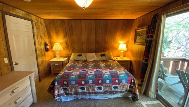 Bearfoot Cabin - Foto 5, Habitación
