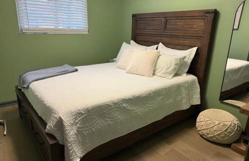 Delightful 3 Bd Home with King size bed, hot tub, playground! - Foto 28