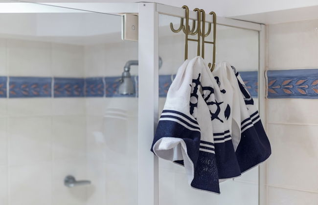 King Bed Luxury View - Captains Retreat - Foto 30