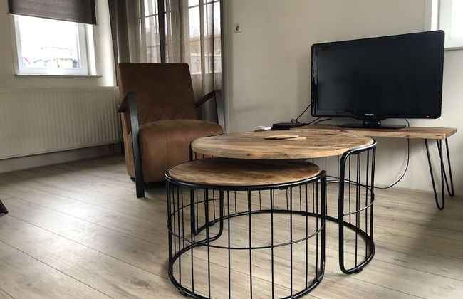 Slapen in eigentijds woonboot hotel - Foto 16