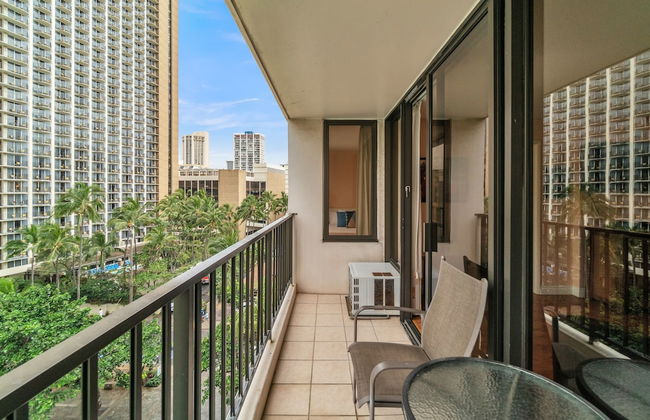 Standard Waikiki Banyan Condo with Mountain View by Koko Resort Vacation Rentals - Foto 35