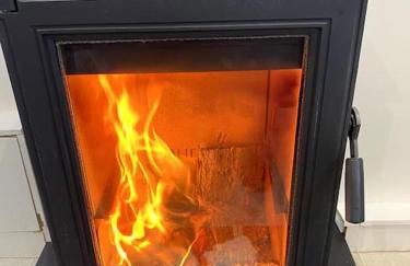 Cardiff Coach House with Hot Tub & Log Fire - Foto 14