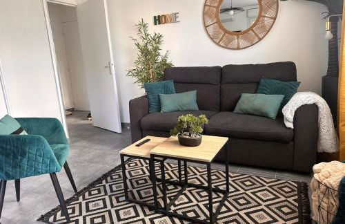 AJ - Stylish Pied-à-Terre à La Joliette - Parking - Foto 13