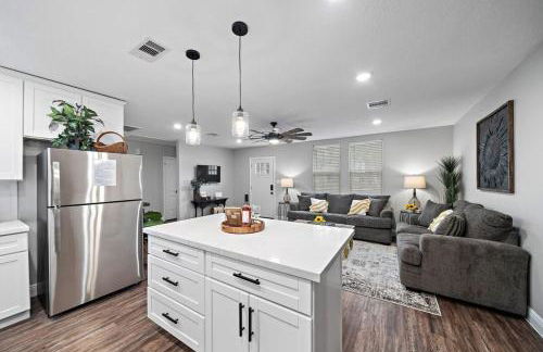 Arcade Covered Patio Sleep 10 3 Bedroom 2 Bath Game Room - Foto 17