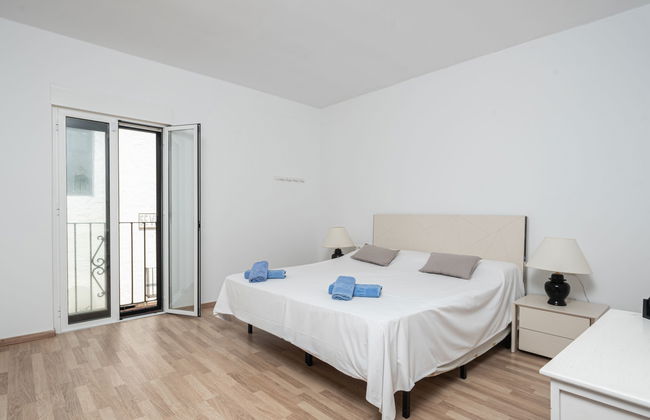 Puerto Banus First Line - Photo 5