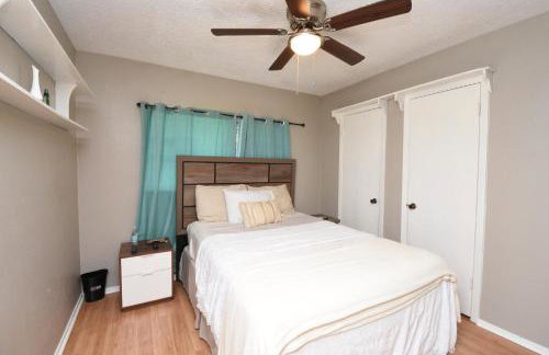 10 Minutes from IAH and Mall, Newly Rehabbed - Foto 3