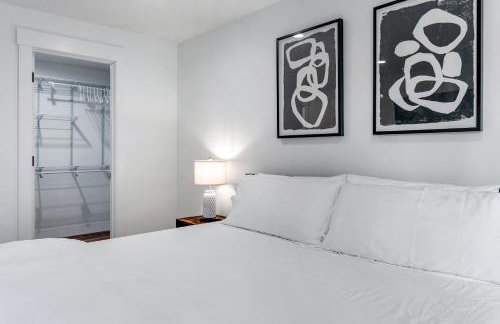 Sunny 3BR Retreat Near Everett Waterfront - Photo 6