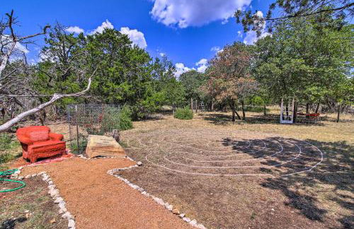 Cozy Texas Retreat with Patio, Grill and Fire Pit! - Foto 21