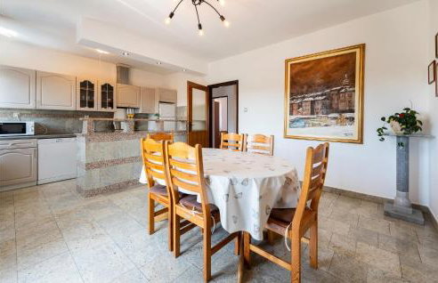 Six-Bedroom Holiday Home In Barban - Foto 23