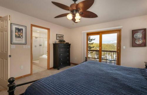 Stunning Mountain Retreat with View and Private Hot Tub - Foto 23