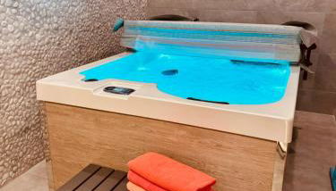 Casa Olivia, Luxurious Village House with Sauna and Jacuzzi - Foto 1