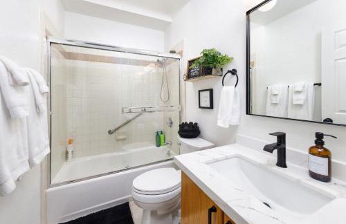 Stylish Townhome on Golf Course Red Rock View - Foto 11