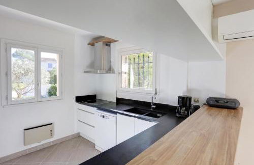 villa 8 pers, climatisée, piscine chauffée, un havre de paix sous les pins parasols - Foto 16