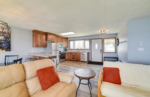 BBQ Ready Lakefront Retreat in Watertown - Foto 8