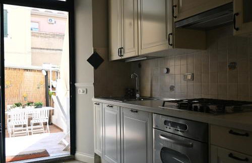 P050 - Porto Recanati, elegante trilocale in centro storico - Foto 5