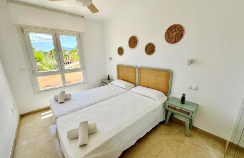 Ático frontal al mar con piscina privada by homeprive - Foto 33