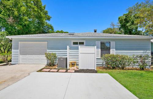 3BR Family Getaway Steps to Sand & Sun - Foto 32