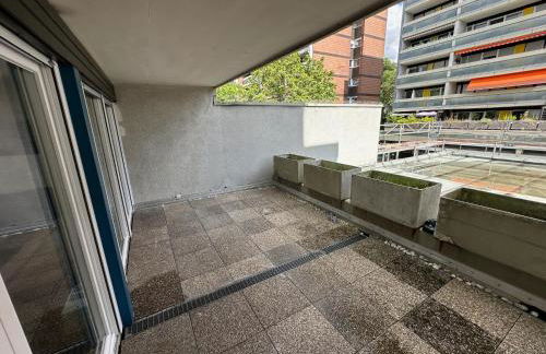 Beautiful and cosy apartment in central location with 2 balconies - Foto 12