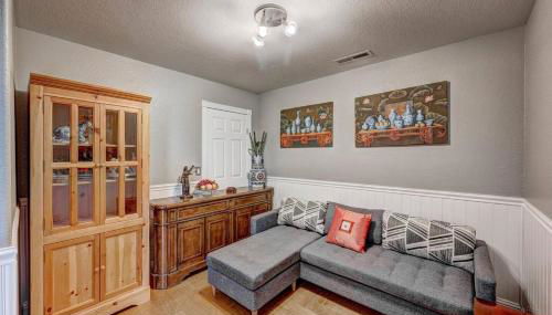 Marina Escape-Lake-Family-Fishing-Casino - Photo 4