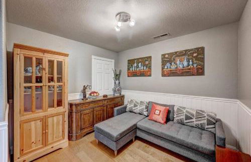 Marina Escape-Lake-Family-Fishing-Casino - Photo 4