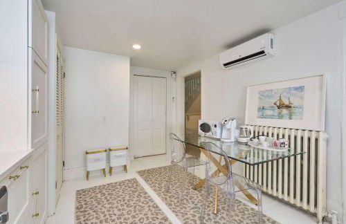 Private DC Retreat on Iconic East Capitol St - Photo 18