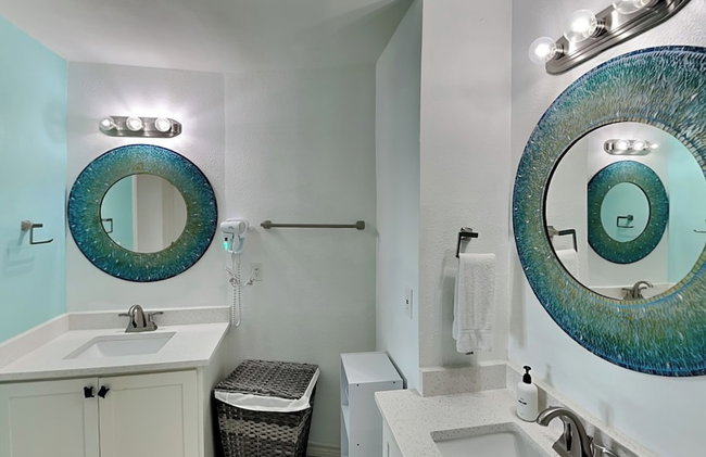 Grand Caribbean by Silver Sands Vacation Rentals - Photo 31