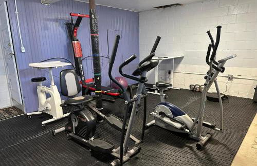 Diamond Apartment with GYM - 2 miles to Fort Sill & just blocks to downtown! - Foto 21