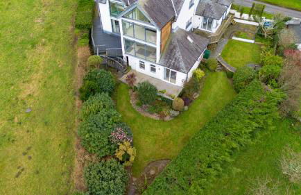 Spacious Coastal Retreat with Sea Views - Foto 70