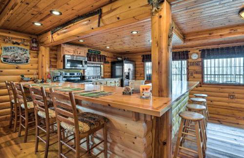 Rustic Cabin in Roaring River State Park! - Foto 13