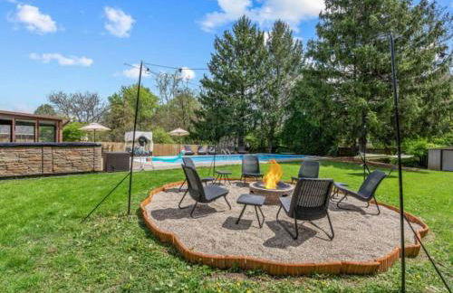 Zestlife-LuxuryEscape-ThemedRooms-Pool-GameRoom - Foto 56