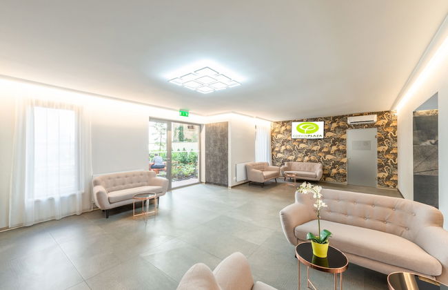 Corvin Plaza Apartments and Suites - Foto 2