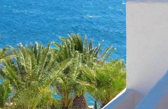 Pahivouni Studios & Suites - Photo 70