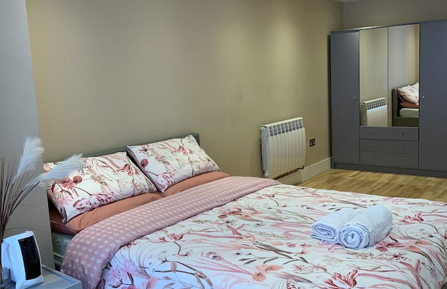 Charming 2-bed Apartment in Kingston Upon Thames - Foto 13